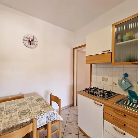 Apartment Elicriso *